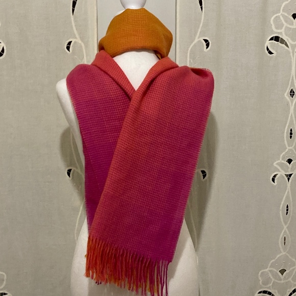Gorgeous Baby Alpaca Wrap, Made in Peru, Pink and Orange, Rare - Picture 4 of 16